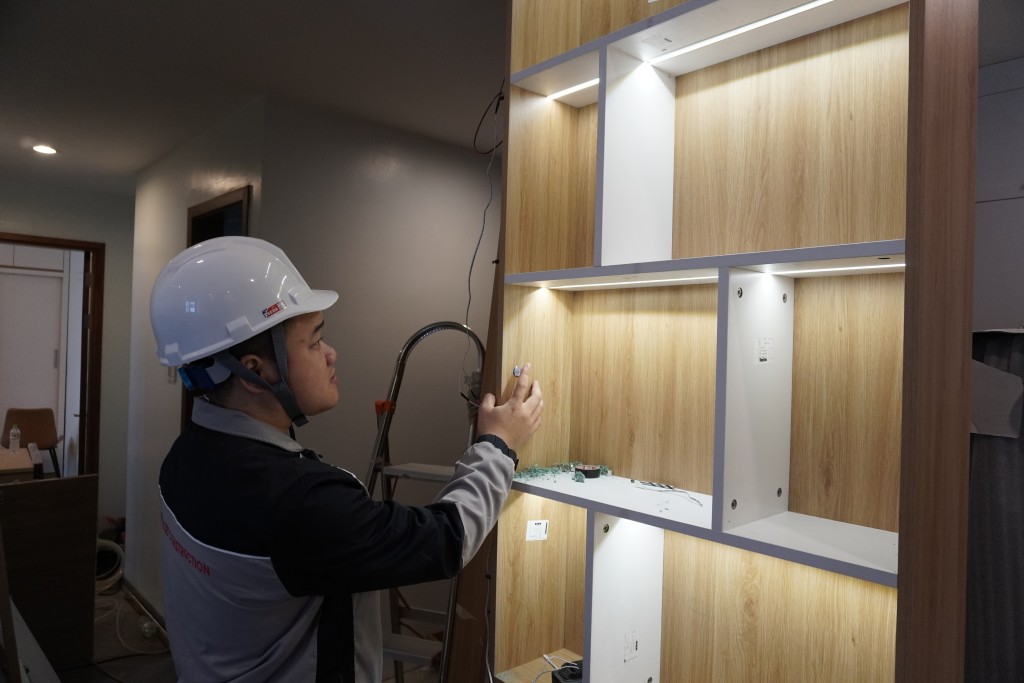 Kiểm tra giám sát công tác lắp dựng nội thất tại công trình