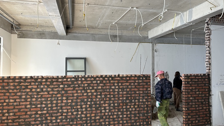 18 tiến hành xây dựng