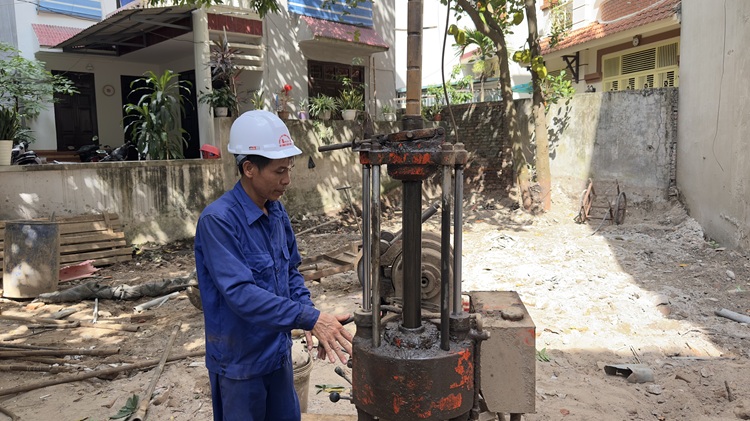 3 Khoan khảo sát địa chất công trình