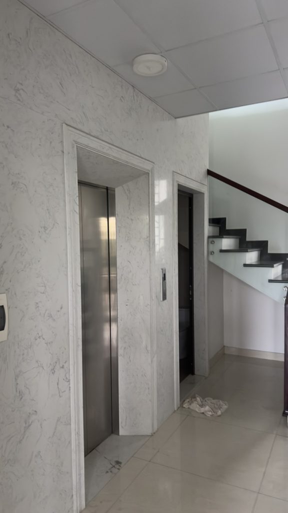4 khảo sát cải tạo tháo dỡ thang máy và cầu thang bộ